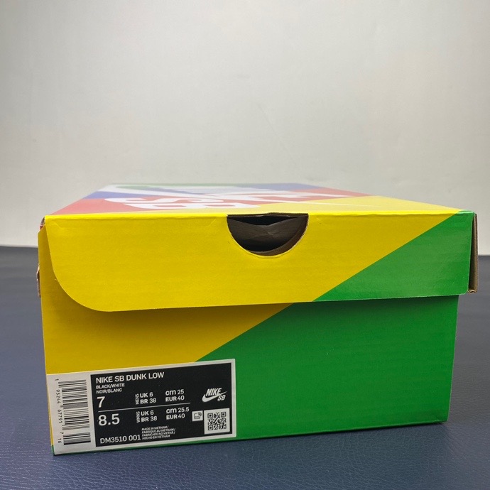 from Nike Dunk SB Low Zebra DM3510-001