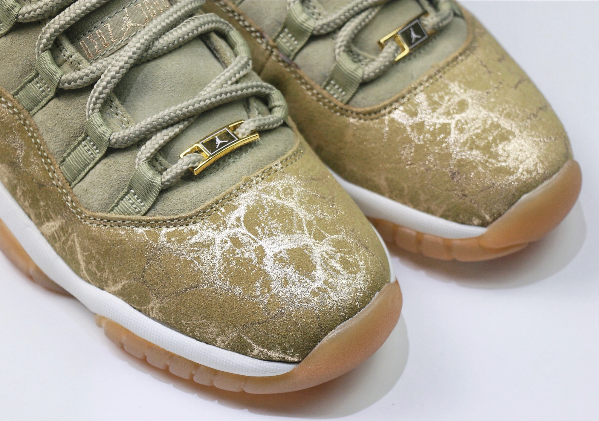 Air Jordan 11 “Olive Lux”
