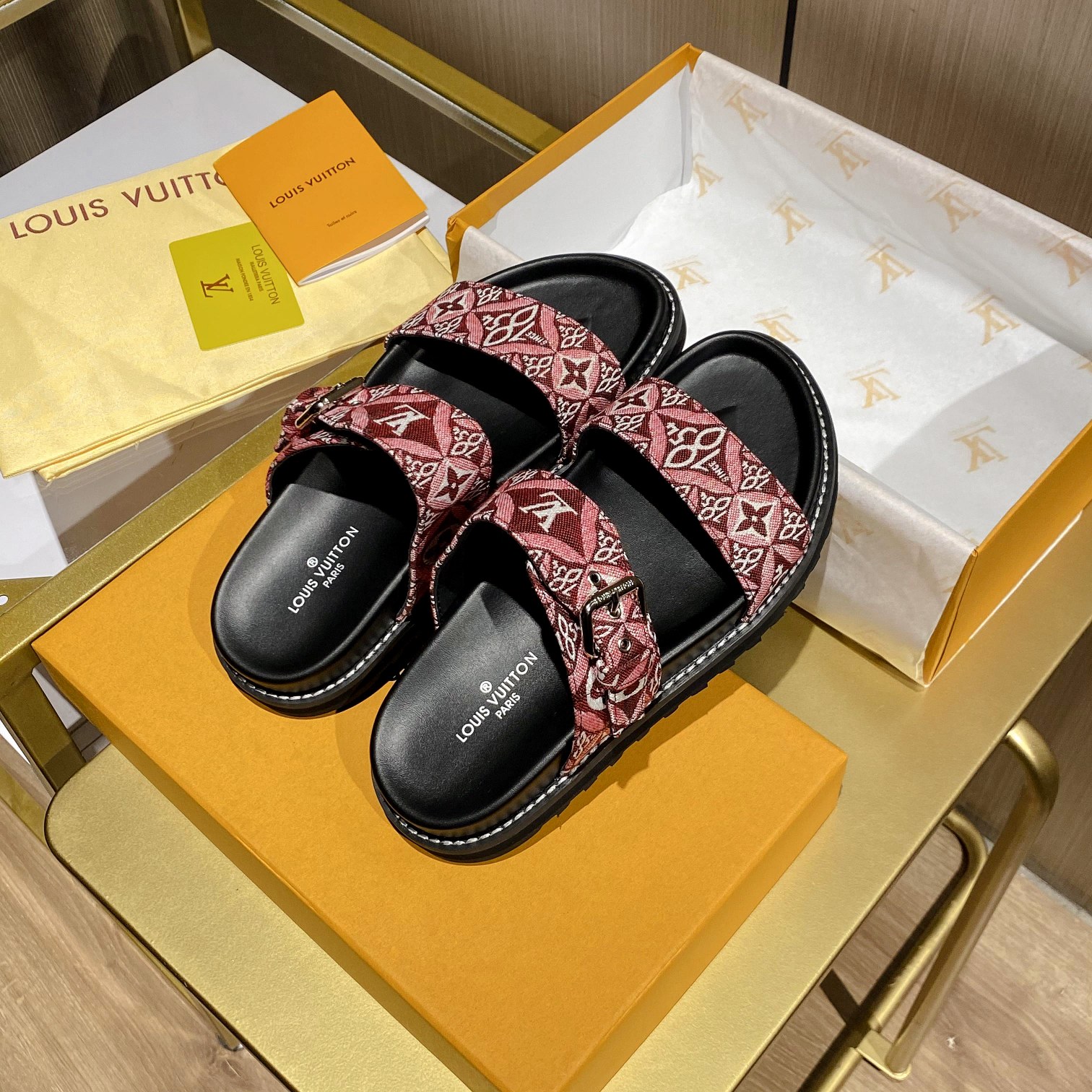 Women L*ouis V*uitton Top Slippers