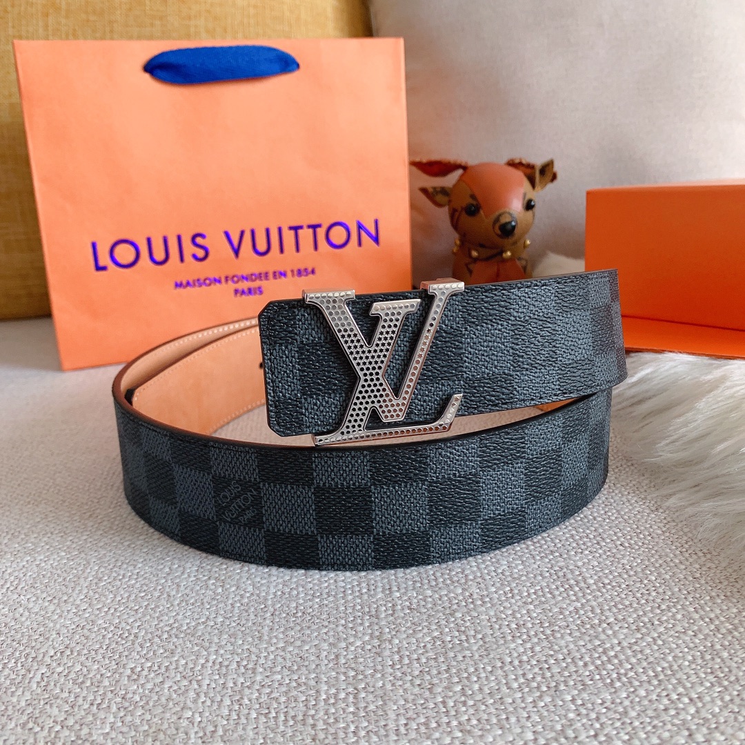 L*ouis V*uitton Belts Top Version 39mm
