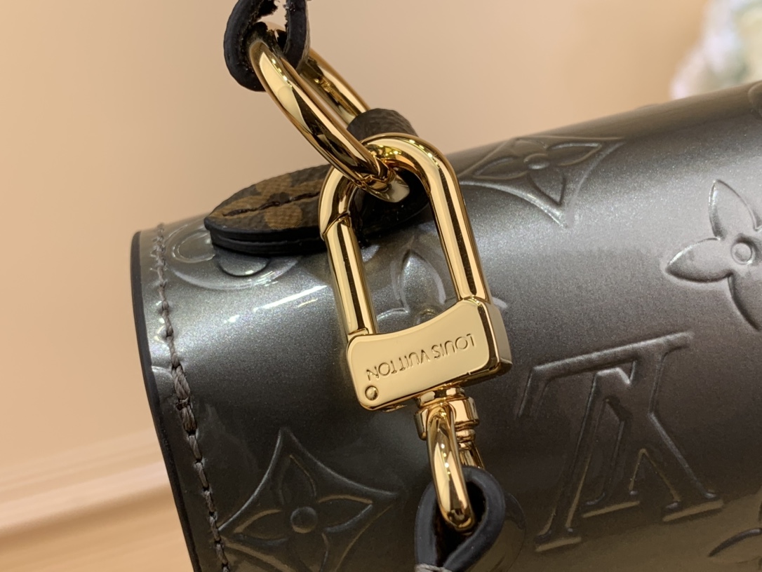 L*ouis V*uitton Top Bag 17*16*8.5cm