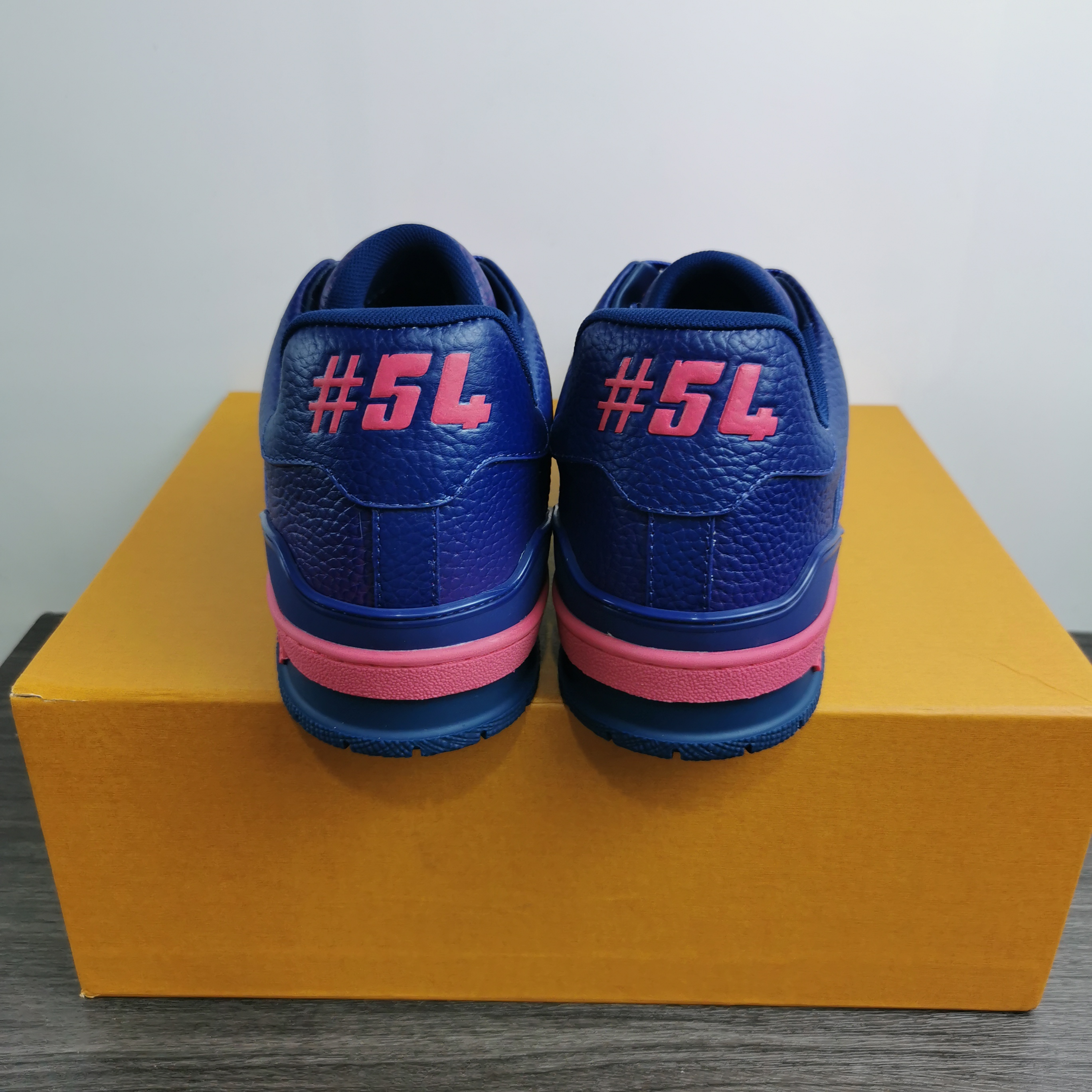 Men L*ouis V*uitton Top Sneakers