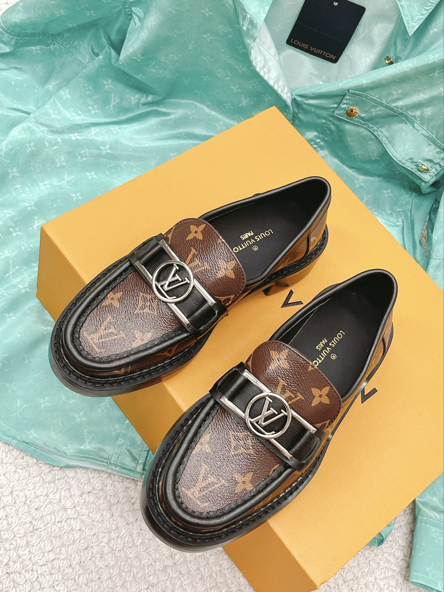 Women L*ouis V*uitton Top Sneaker