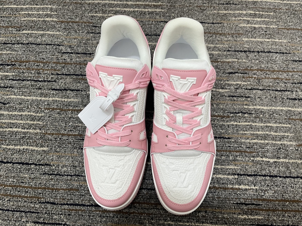 Women L*ouis V*uitton Top Sneakers
