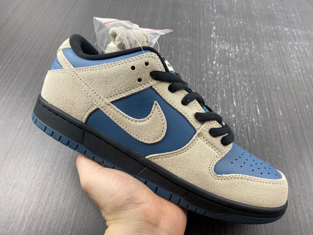 from Nike SB Dunk Low BQ6817-200