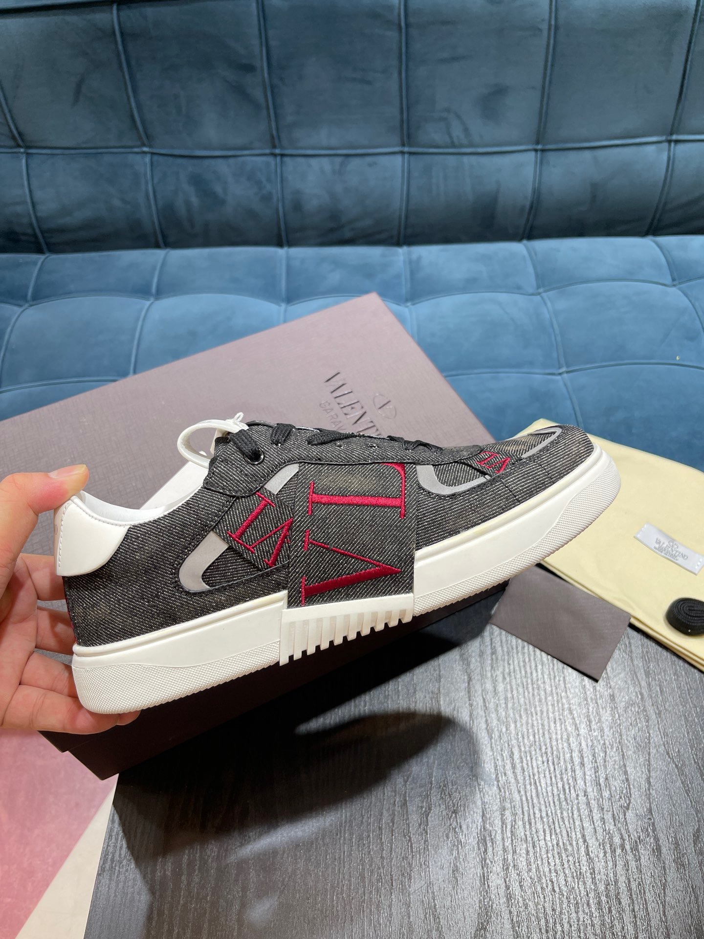 Women Men V*alentino Top Sneakers