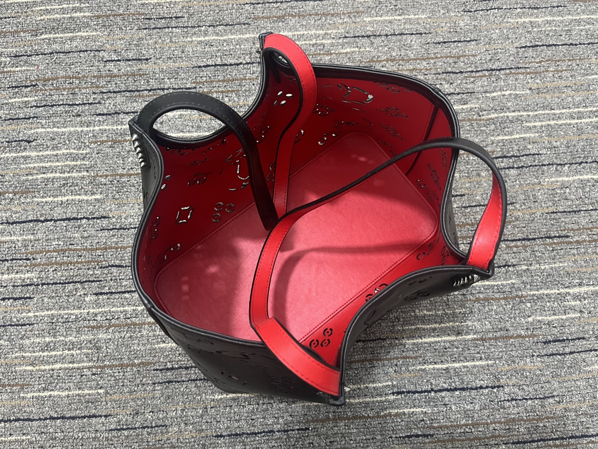 Bag C*hristian L*ouboutin Top Quality