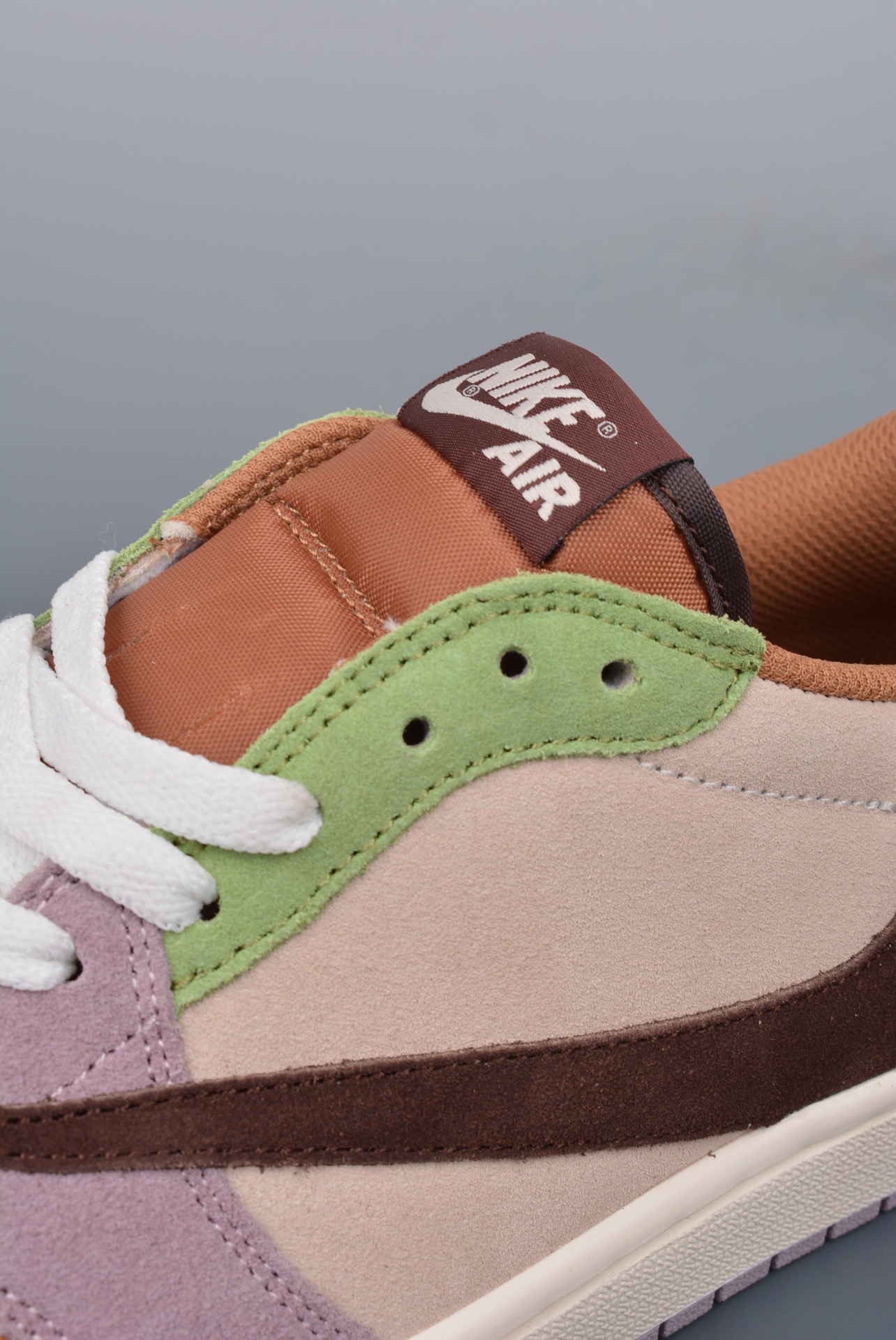 Travis Scott x Air Jordan 1 Low Reverse Mocha