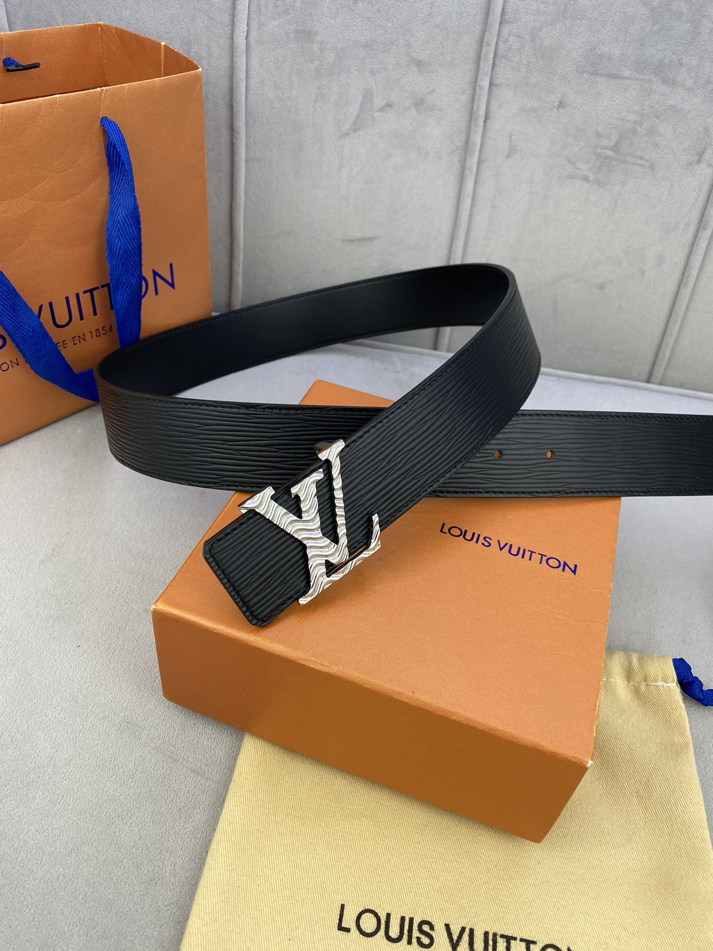 L*ouis V*uitton Belts Top Quality 40MM