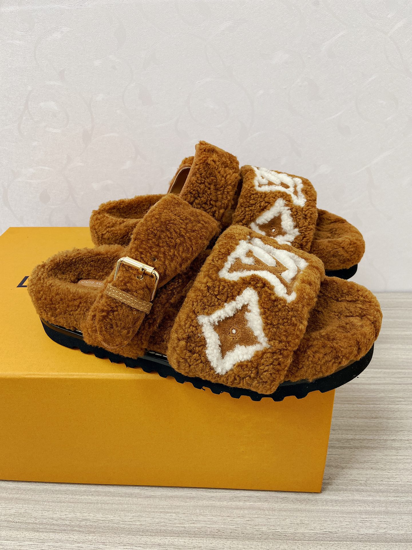 Women L*ouis V*uitton Top Sandals