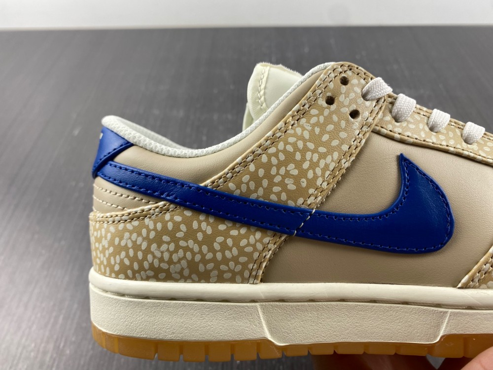 from Nike SB DUNK LOW Sesame DZ4853-200