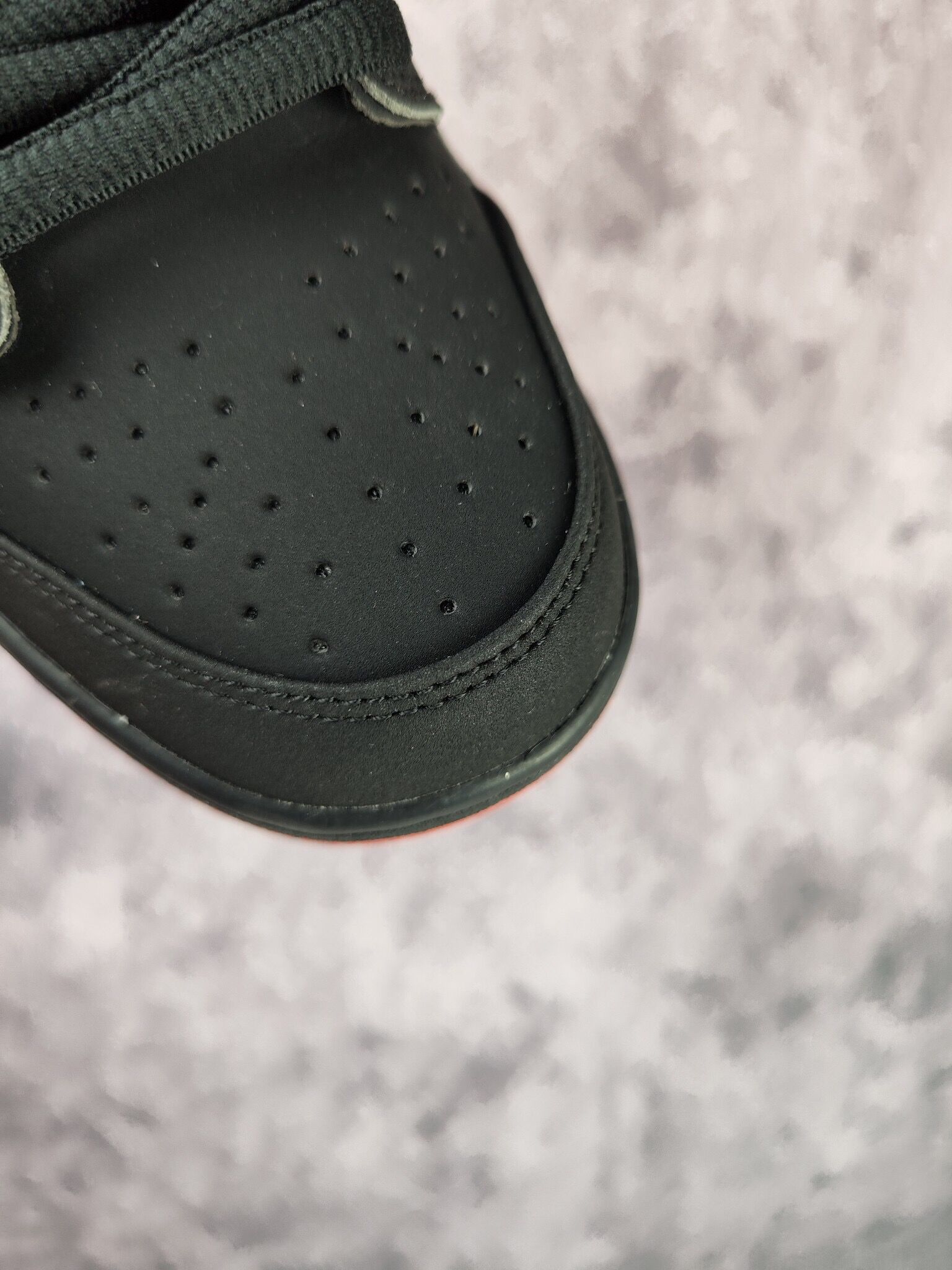 from Nike SB DUNK LOW men women sneaker