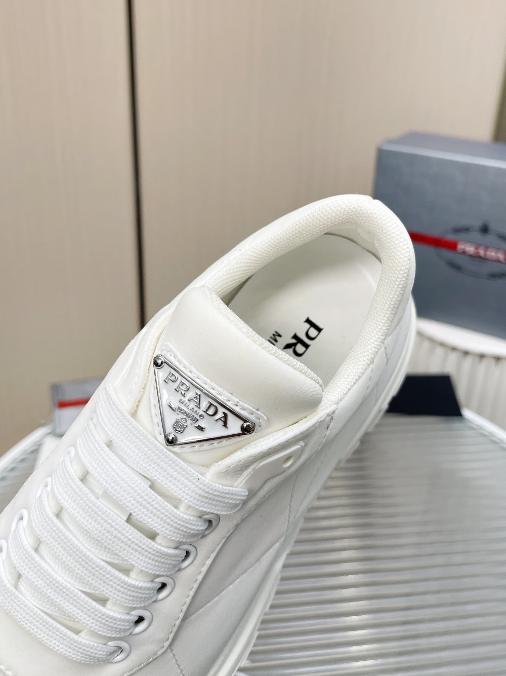 Men P*rada Top Sneaker （ ）