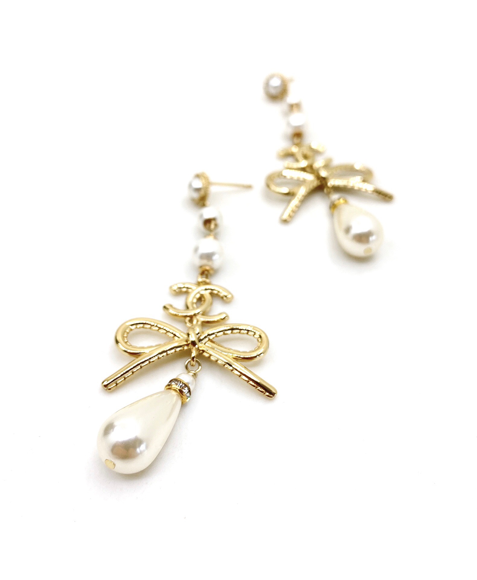 Women Earrings C*hanel