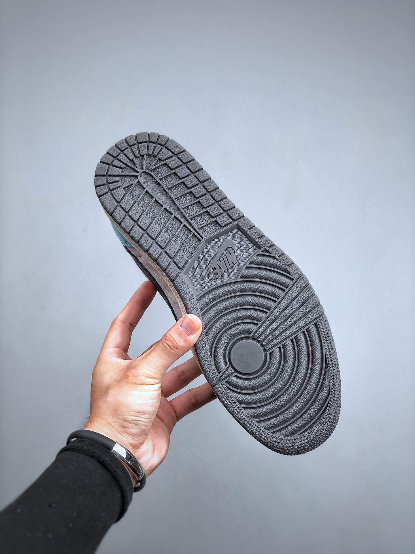 T*ravis S*cott Nike Air Jordan 1 low AJ1 DM7866-009