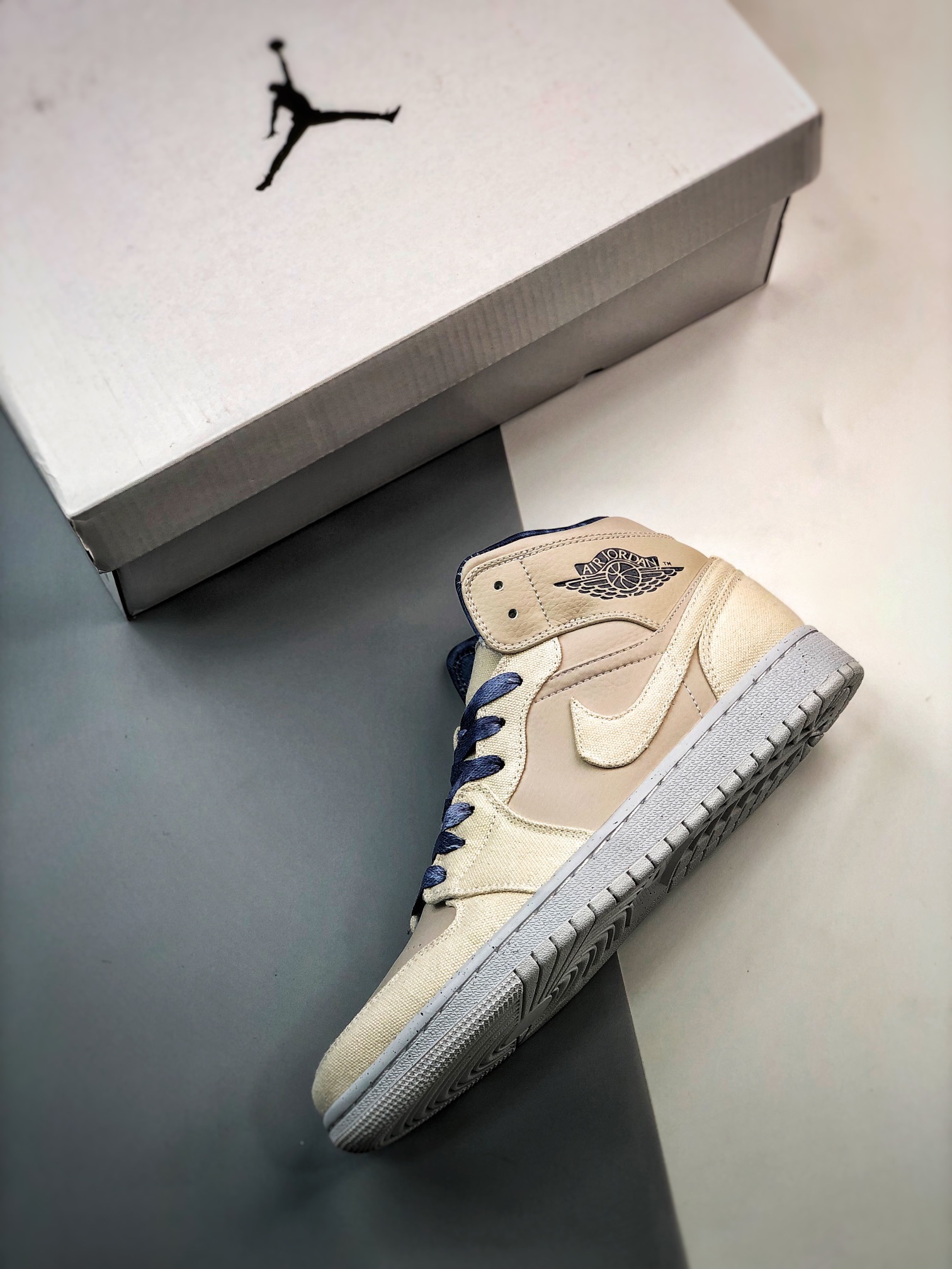 Nike Air Jordan 1 High AJ1