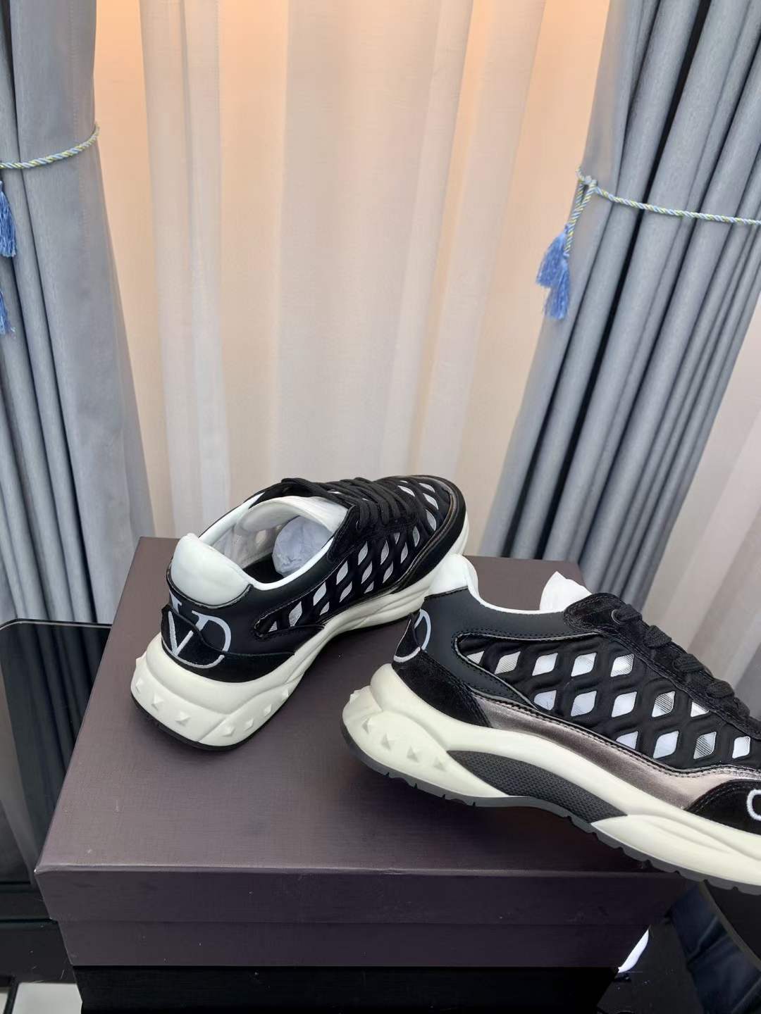 Women Men V*alentino Sneakers Maikesneakers