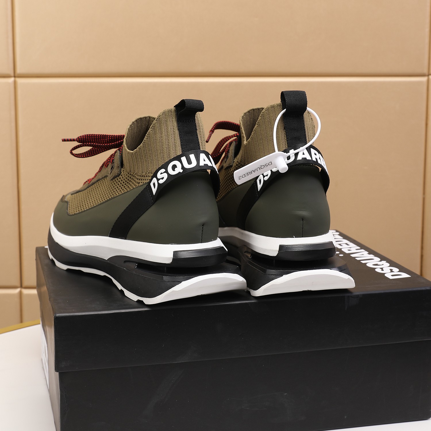 Men O*ff W*hite Top Sneakers