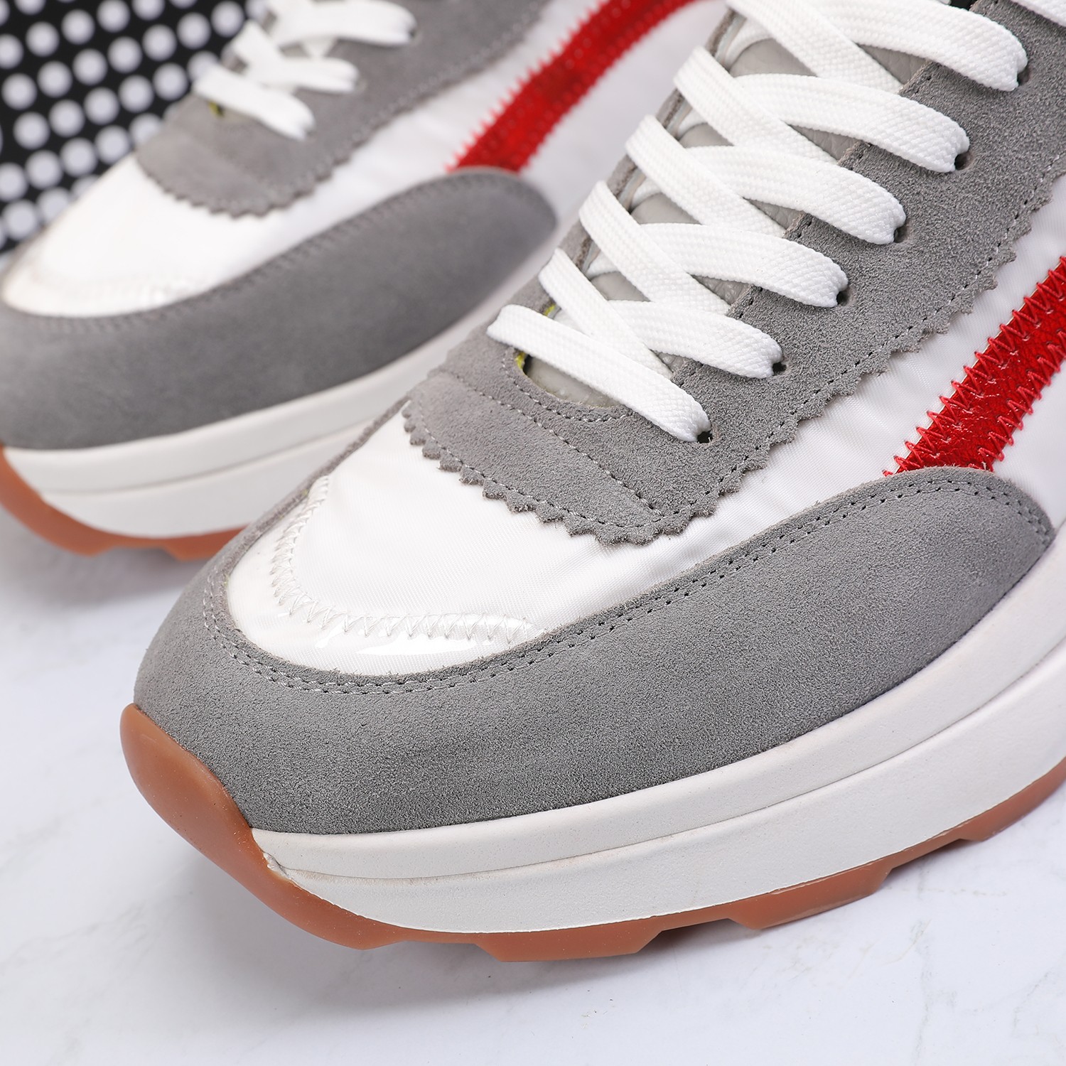 Men O*ff W*hite Top Sneakers