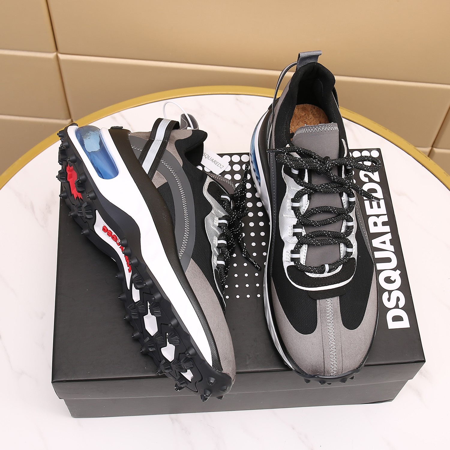 Men O*ff W*hite Top Sneakers