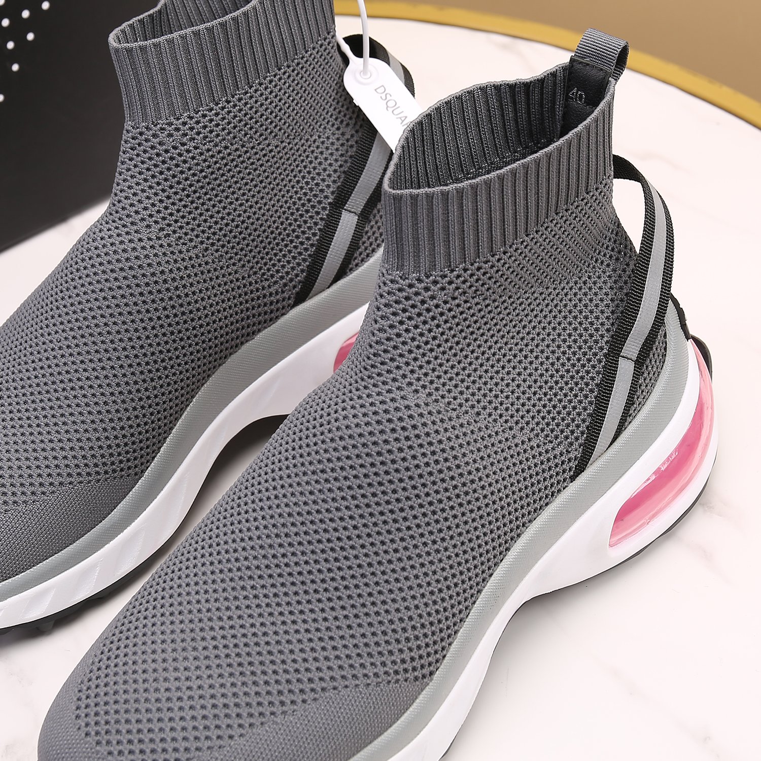 Men O*ff W*hite Top Sneakers