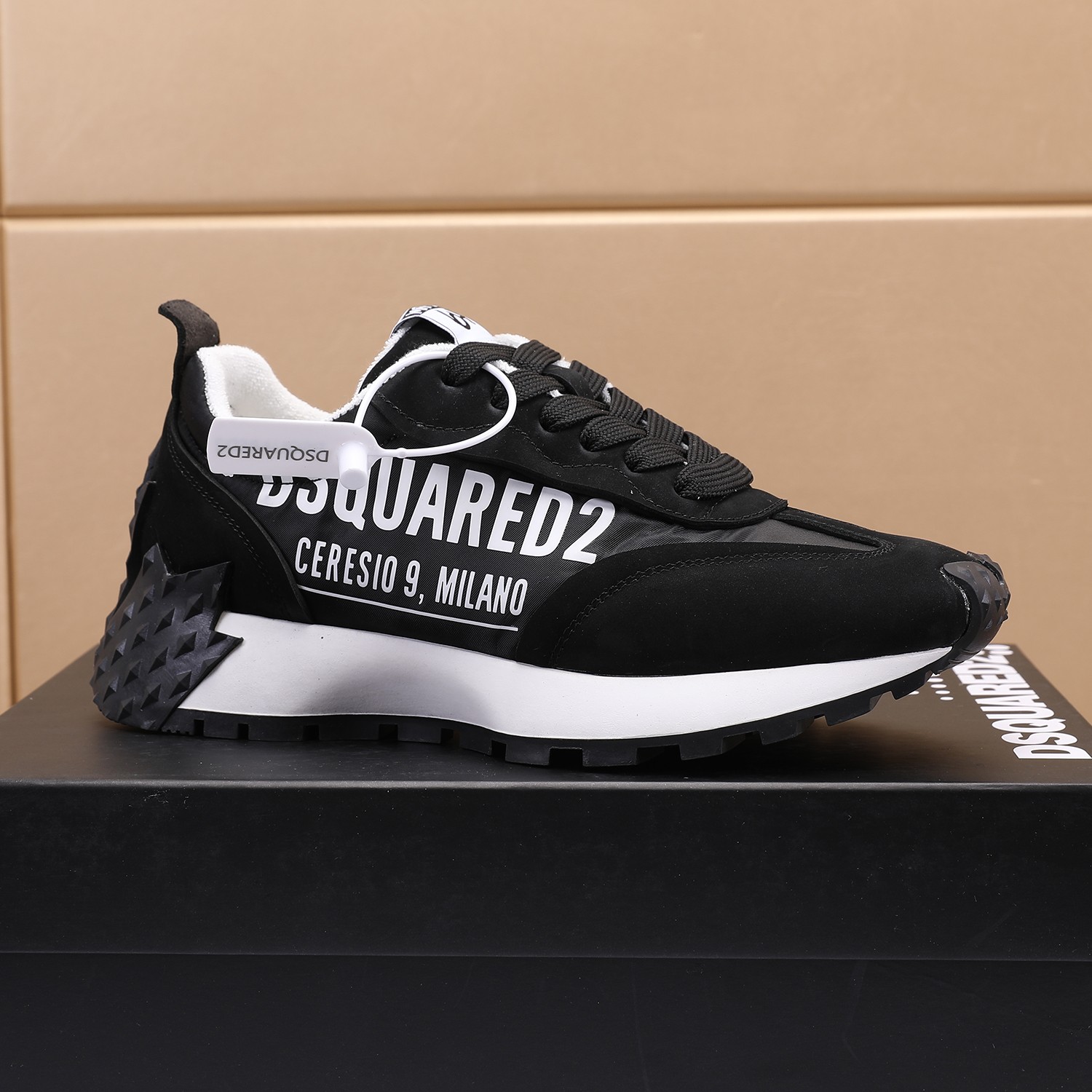 Men O*ff W*hite Top Sneakers