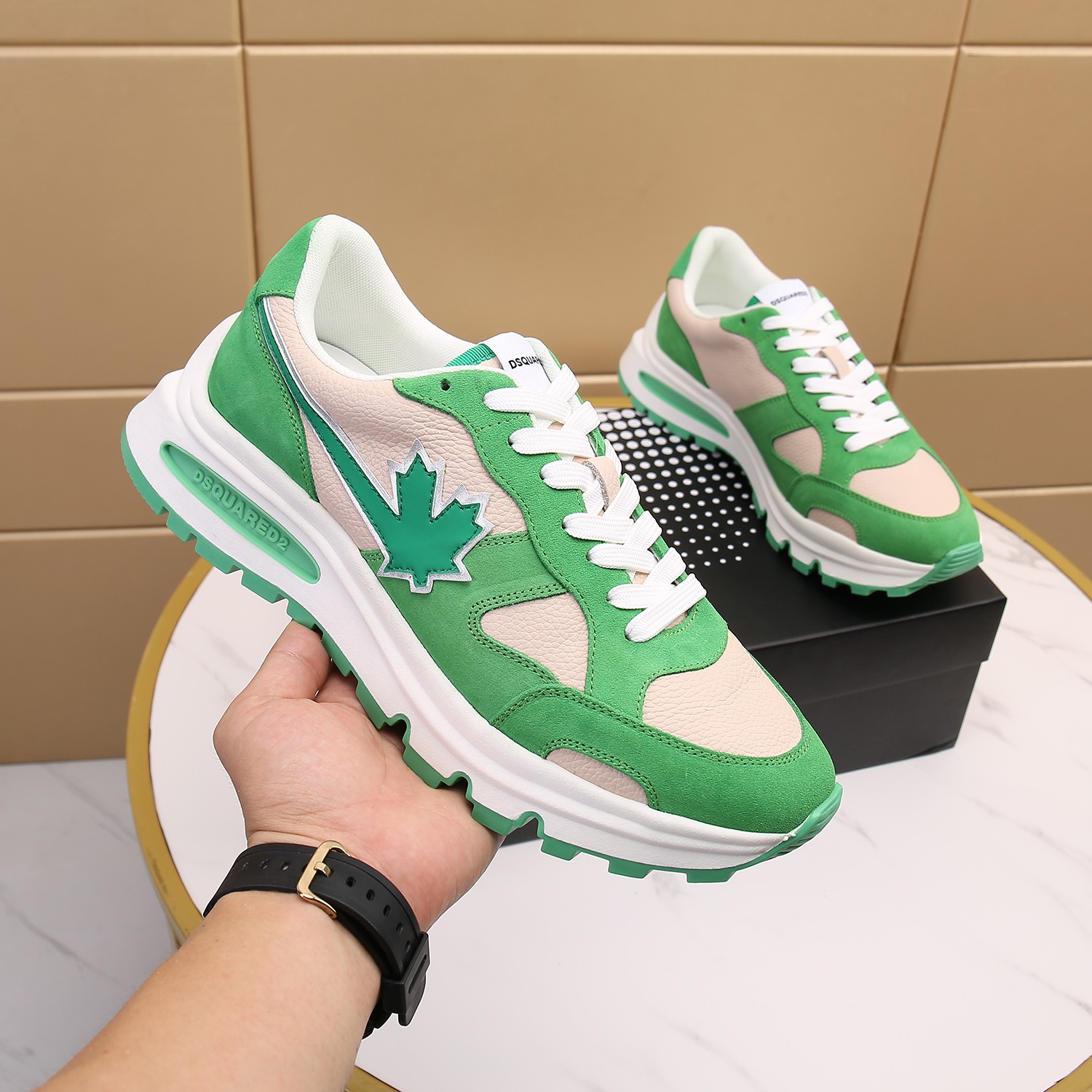 Men O*ff W*hite Top Sneakers