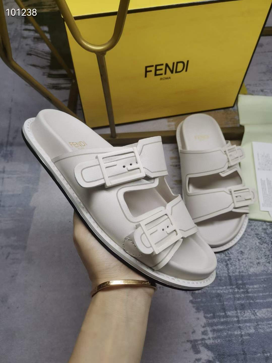 Women Men F*endi Top Sandals （ ）