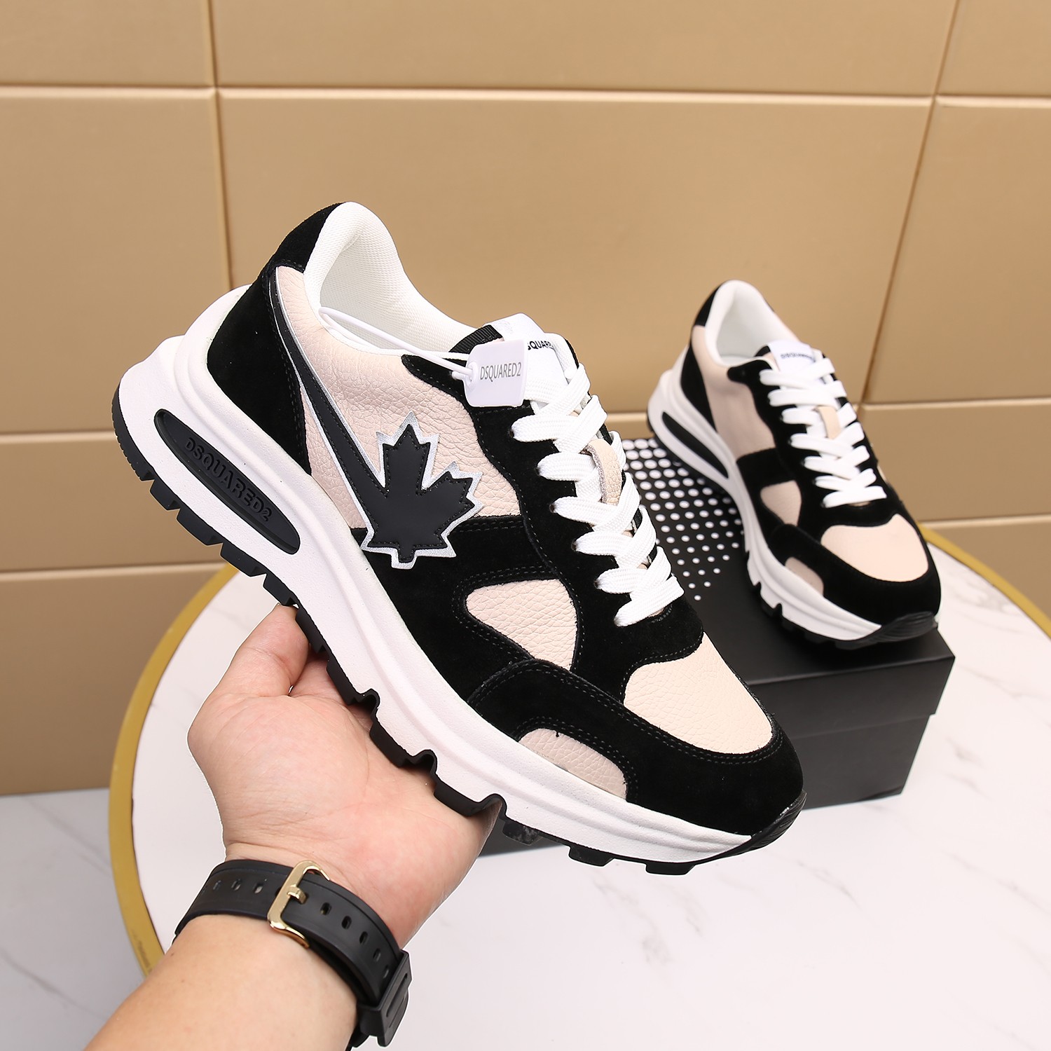 Men O*ff W*hite Top Sneakers