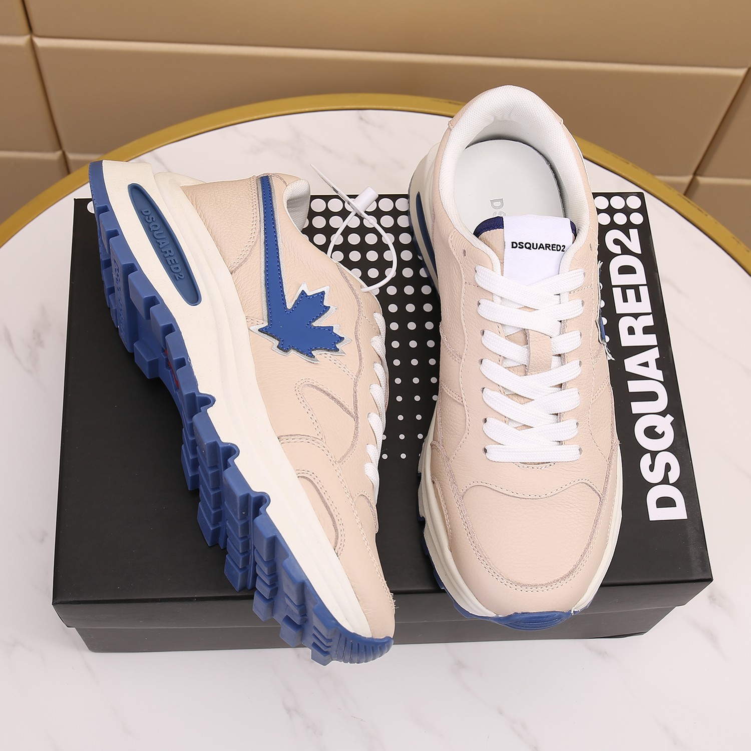 Men O*ff W*hite Top Sneakers