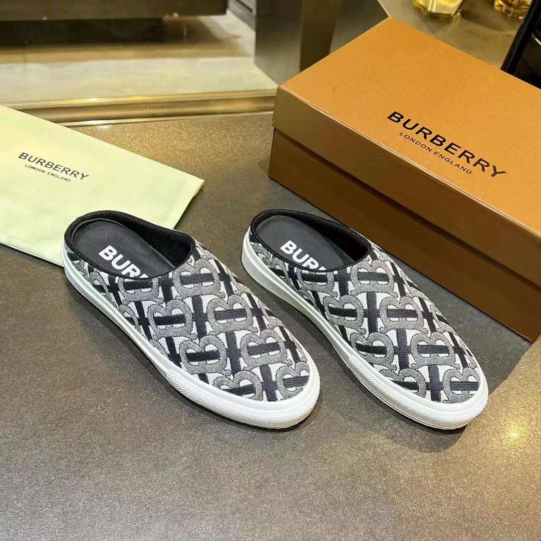 Men Women B*rberry Sneaker ()