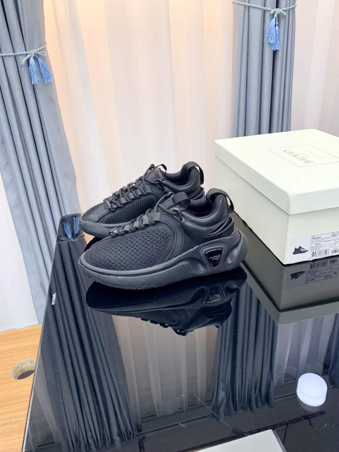 Men Women B*almain Top Sneakers