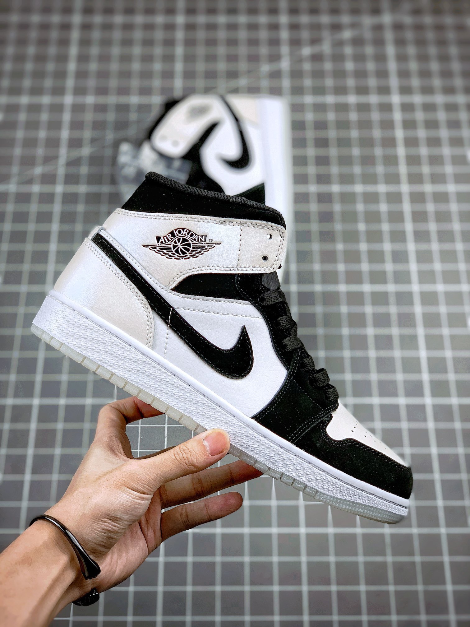 Nike Air Jordan 1 High AJ1