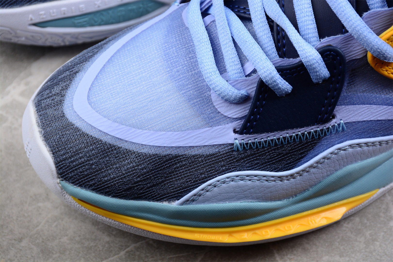 NIKE Kyrie 8 infinity