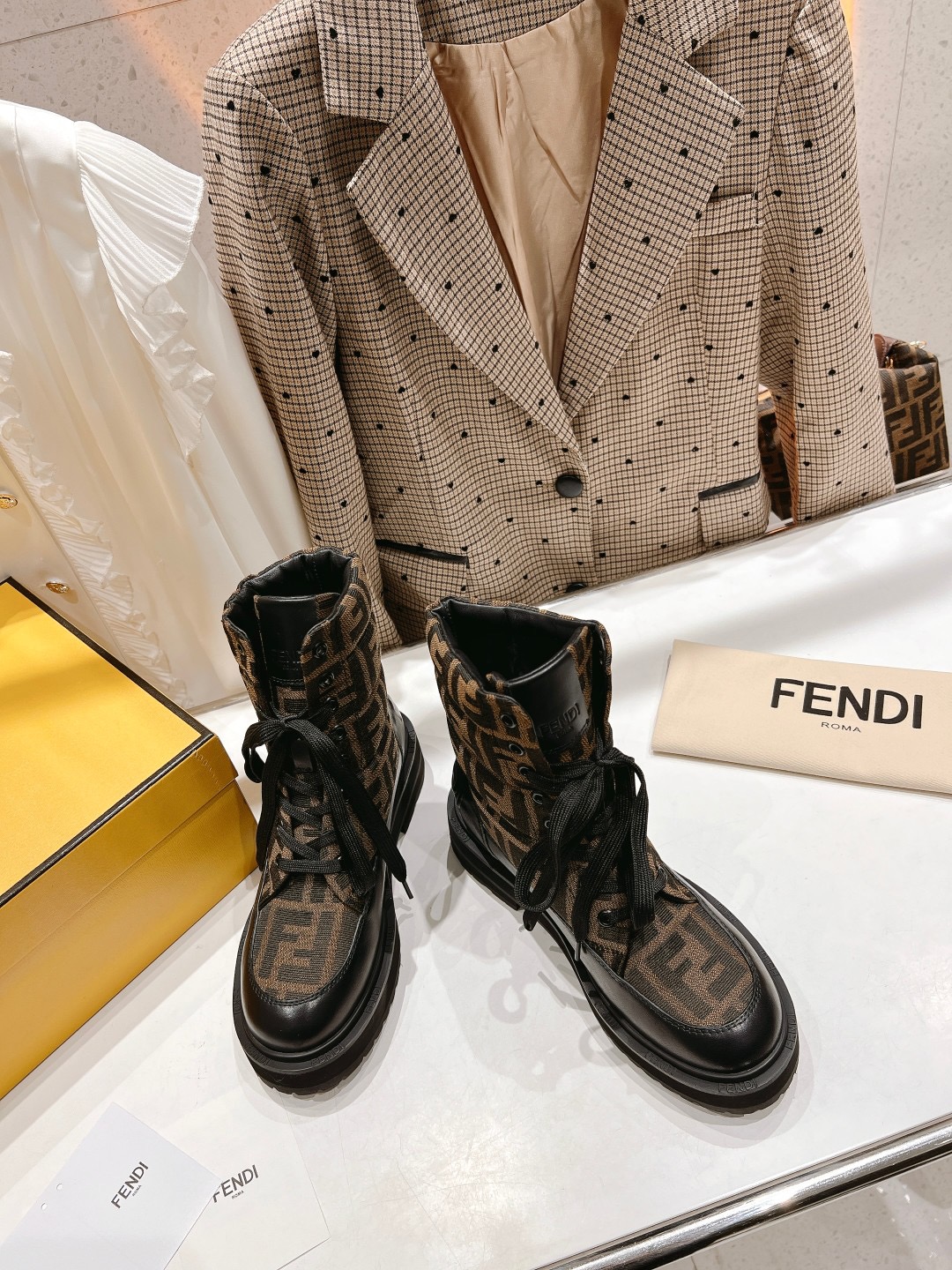 Women F*endi Top Boots Maikesneakers