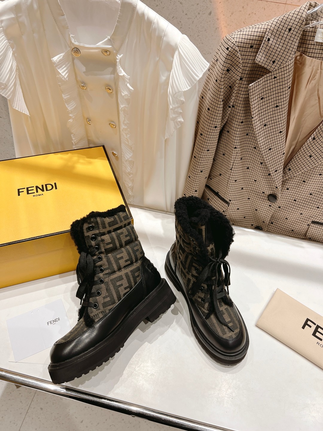 Women F*endi Top Boots Maikesneakers