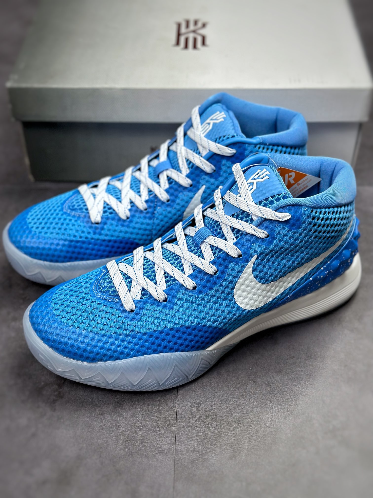 NIKE Kyrie 1