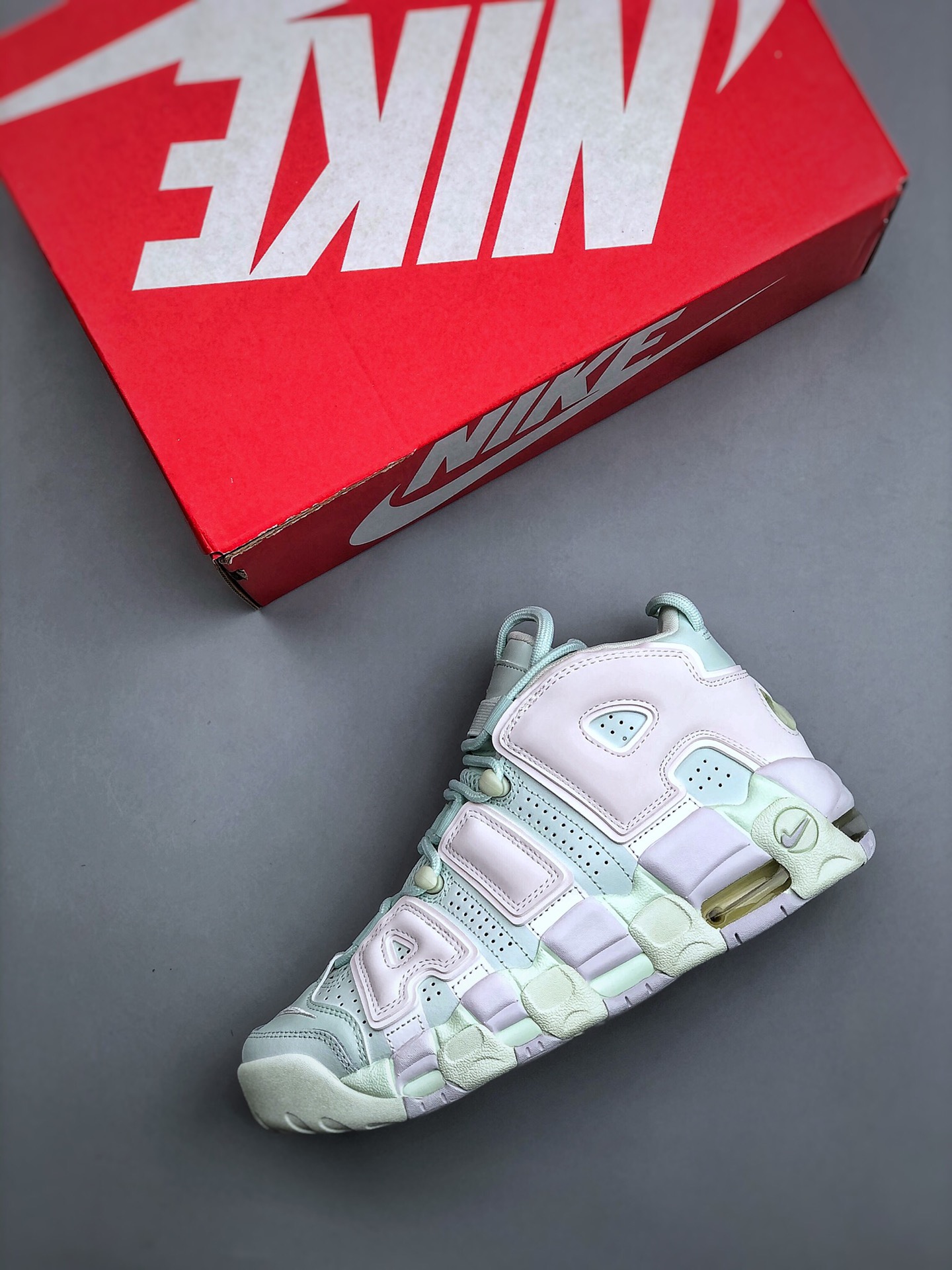 Nike air more uptempo