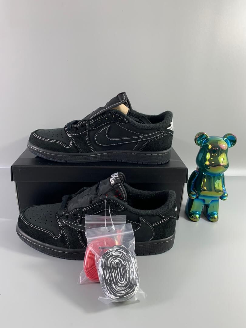 T*ravis S*cott Nike Air Jordan 1 low AJ1