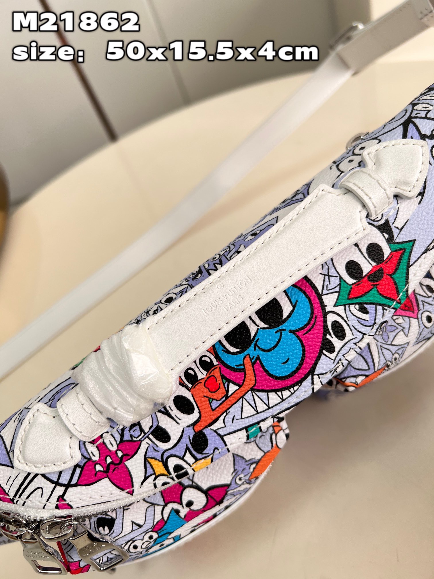 L*ouis V*uitton m21862 bumbag Top Bag