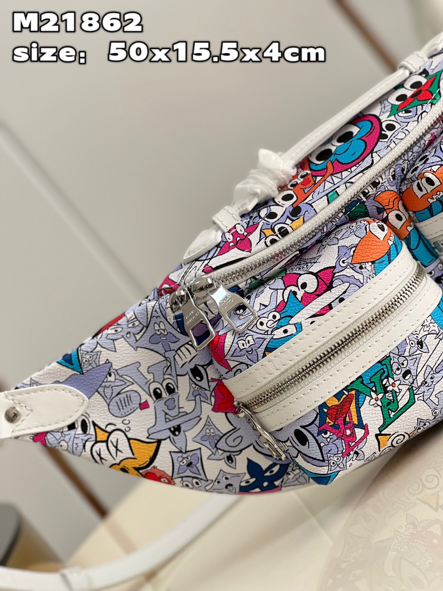 L*ouis V*uitton m21862 bumbag Top Bag