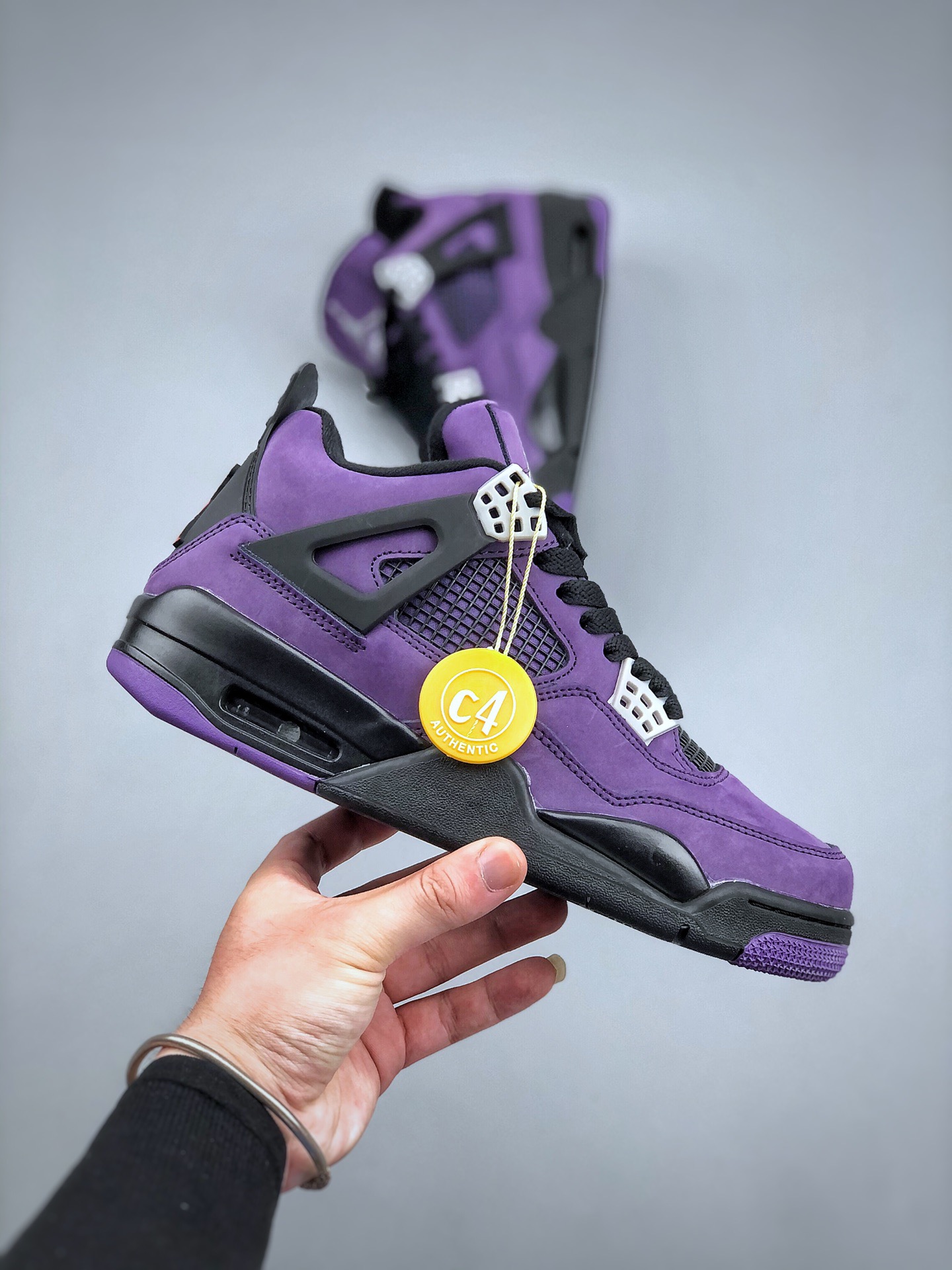 Nike Air Jordan 4 Retro