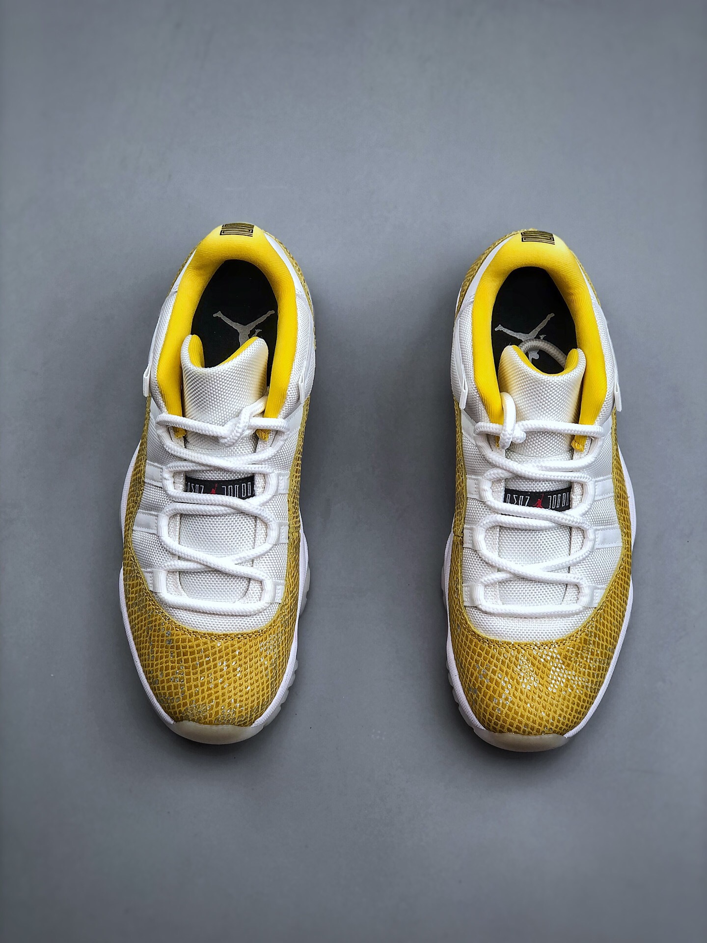 NIKE Air Jordan 11（）