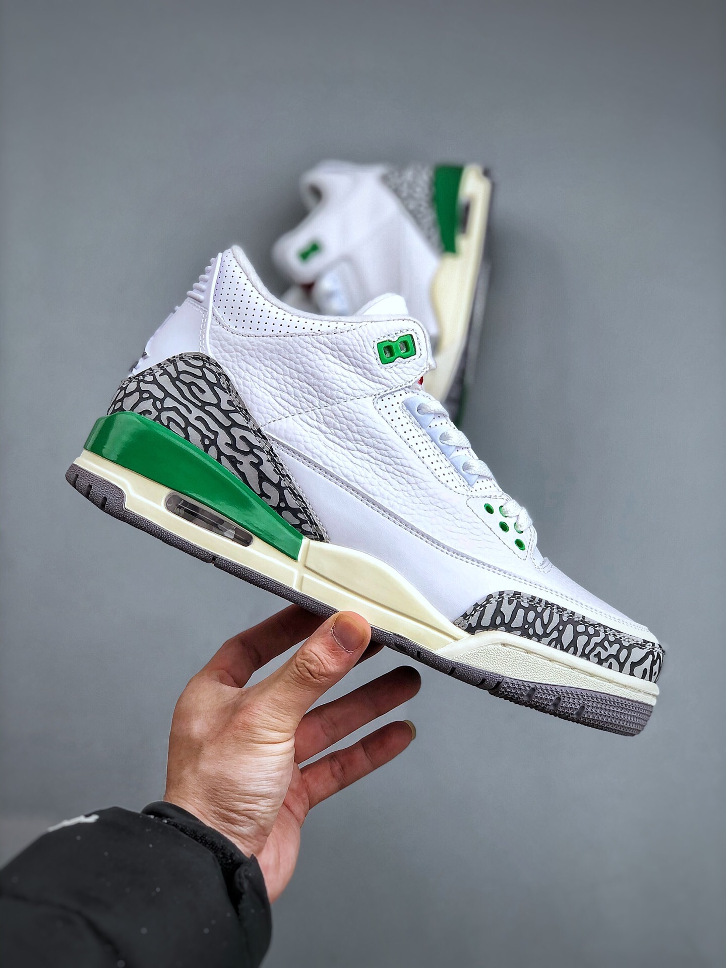 NIKE Air Jordan 3