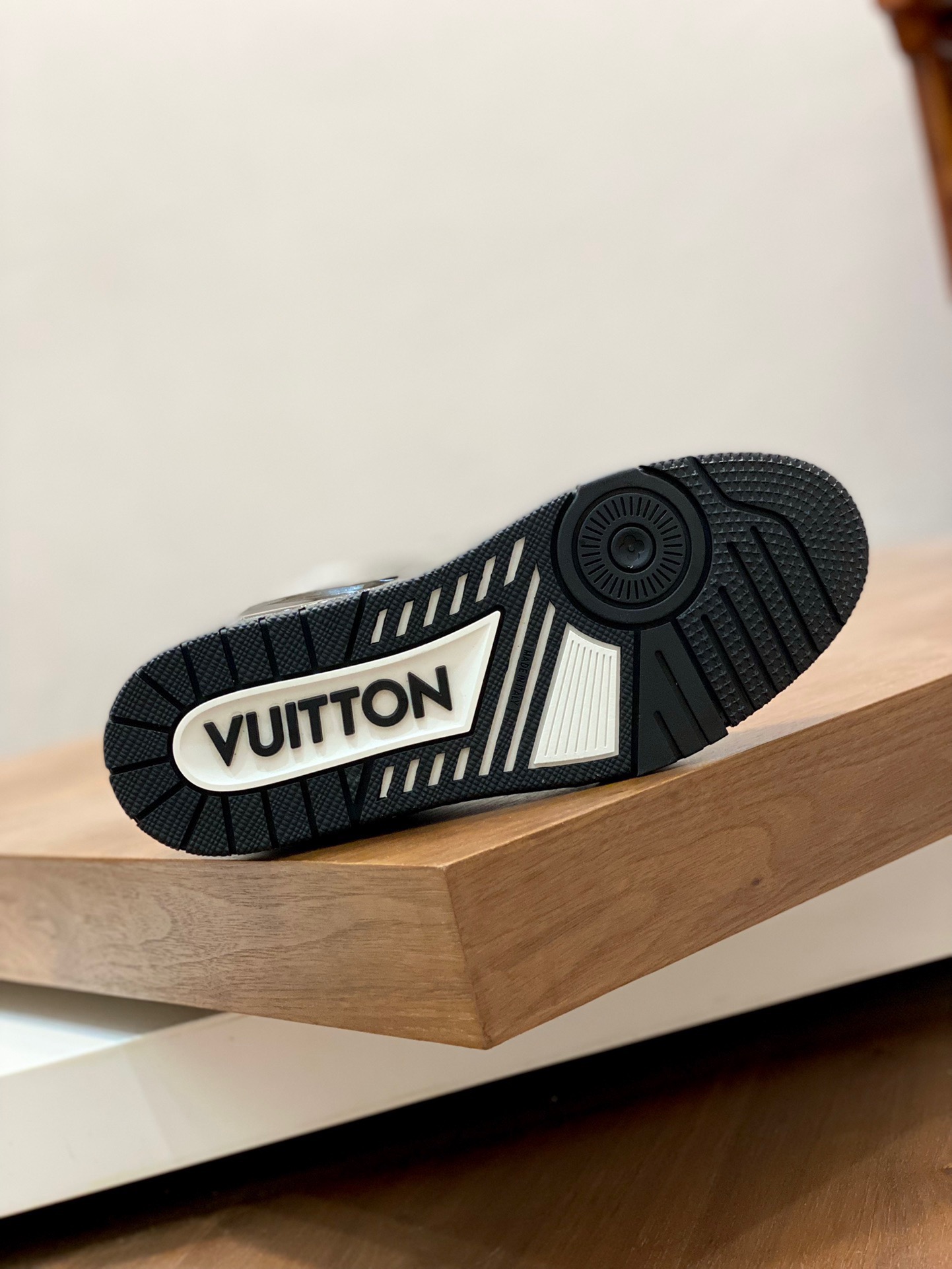 Men L*ouis V*uitton Top Sneaker Maikesneakers