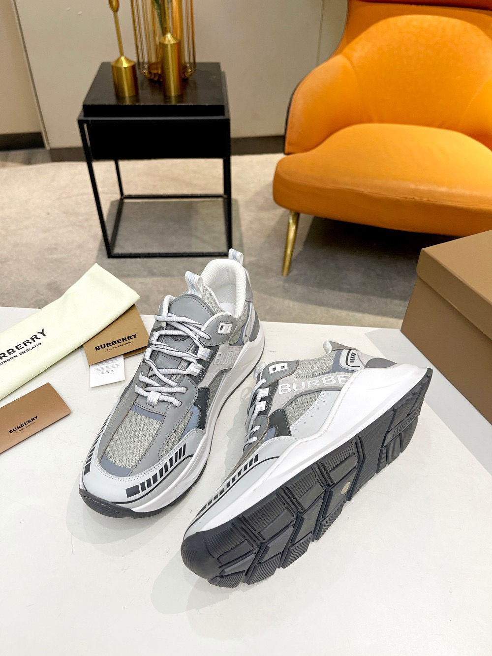 Men B*rberry Sneaker （）