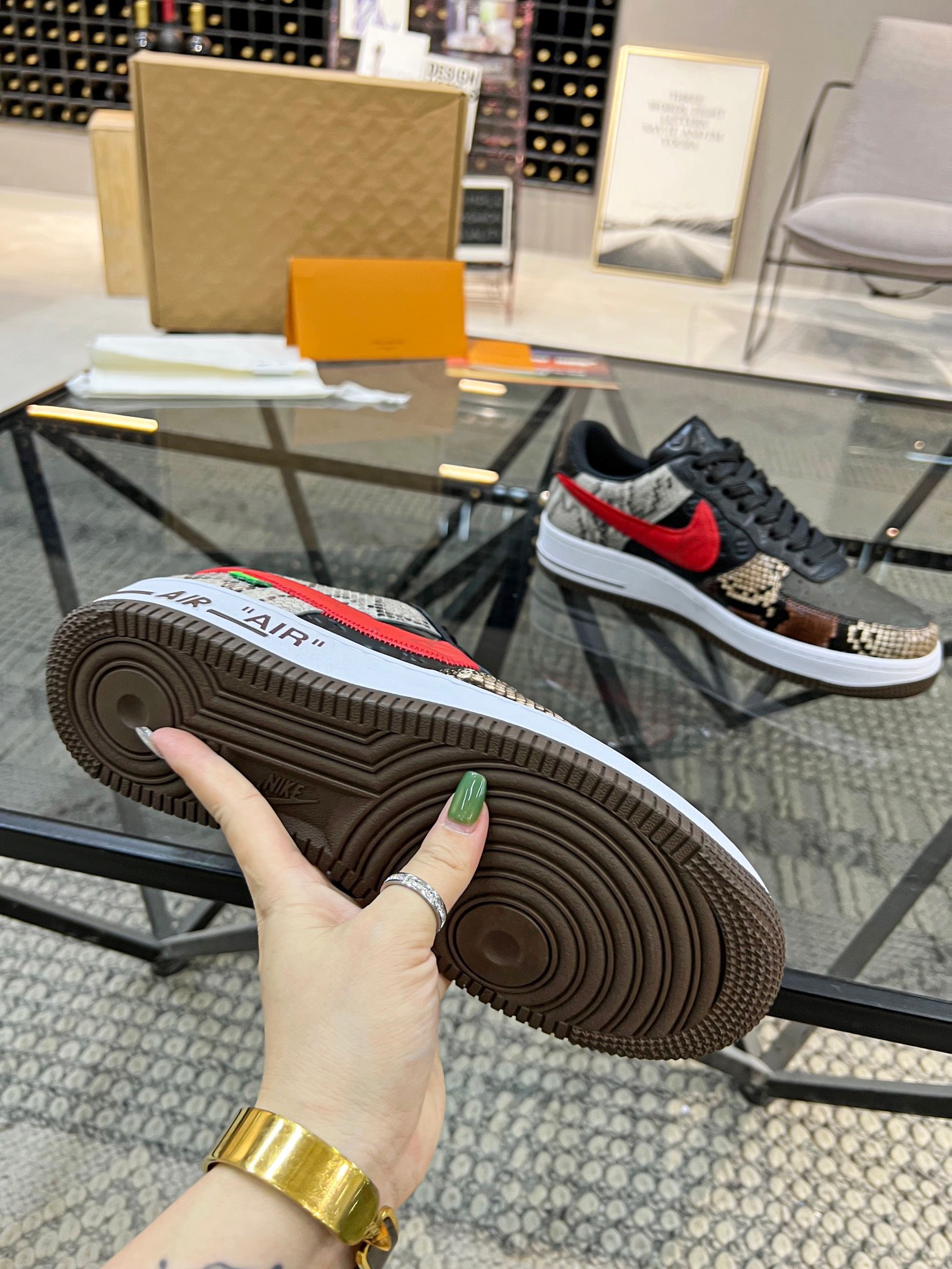 Men Women L*ouis V*uitton x NIKE Sneakers Maikesneakers