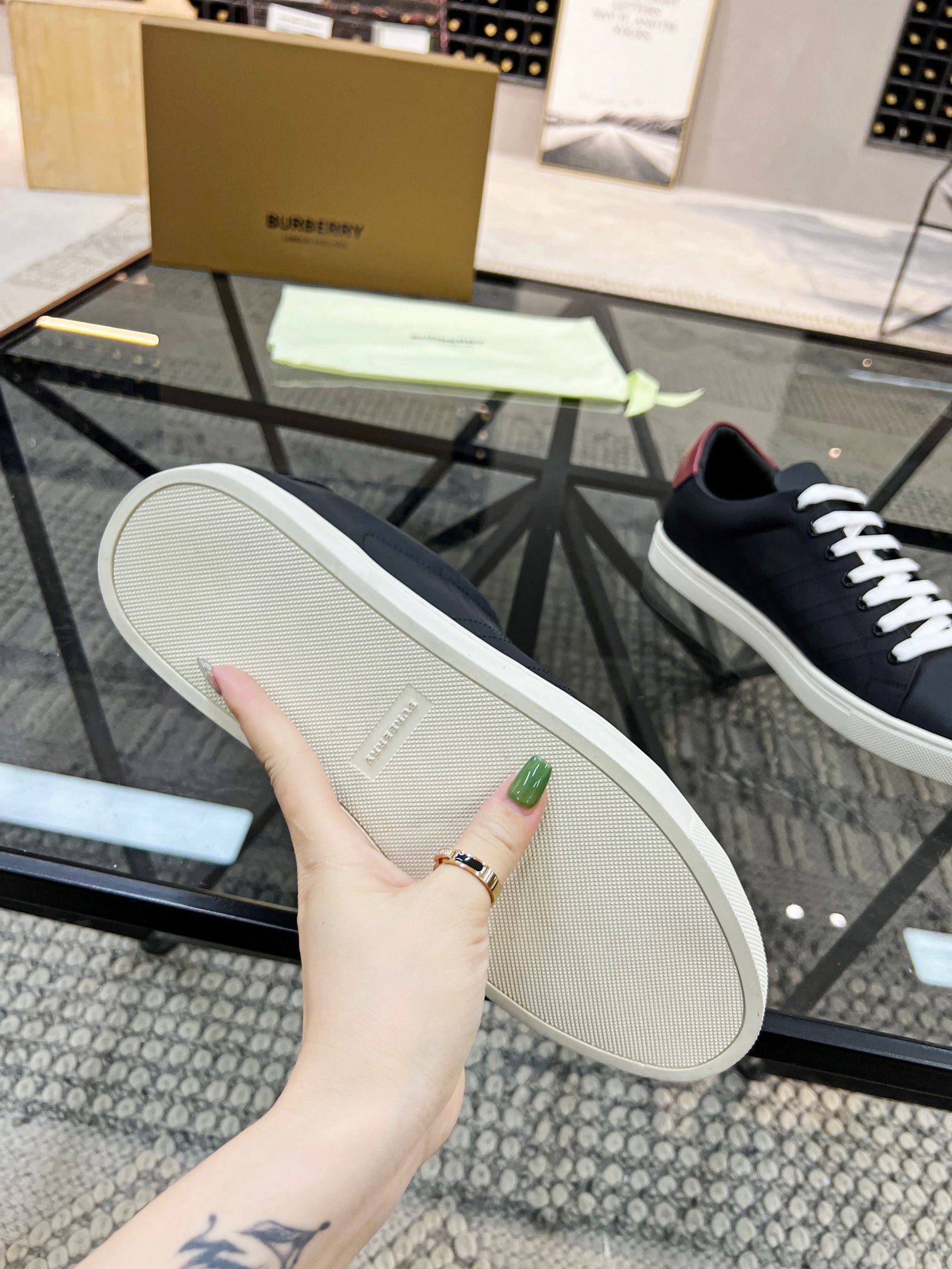 Men B*rberry Sneaker ()