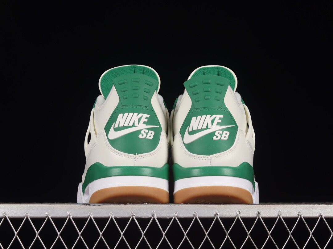 Nike Air Jordan 4 aj4  Pine Green