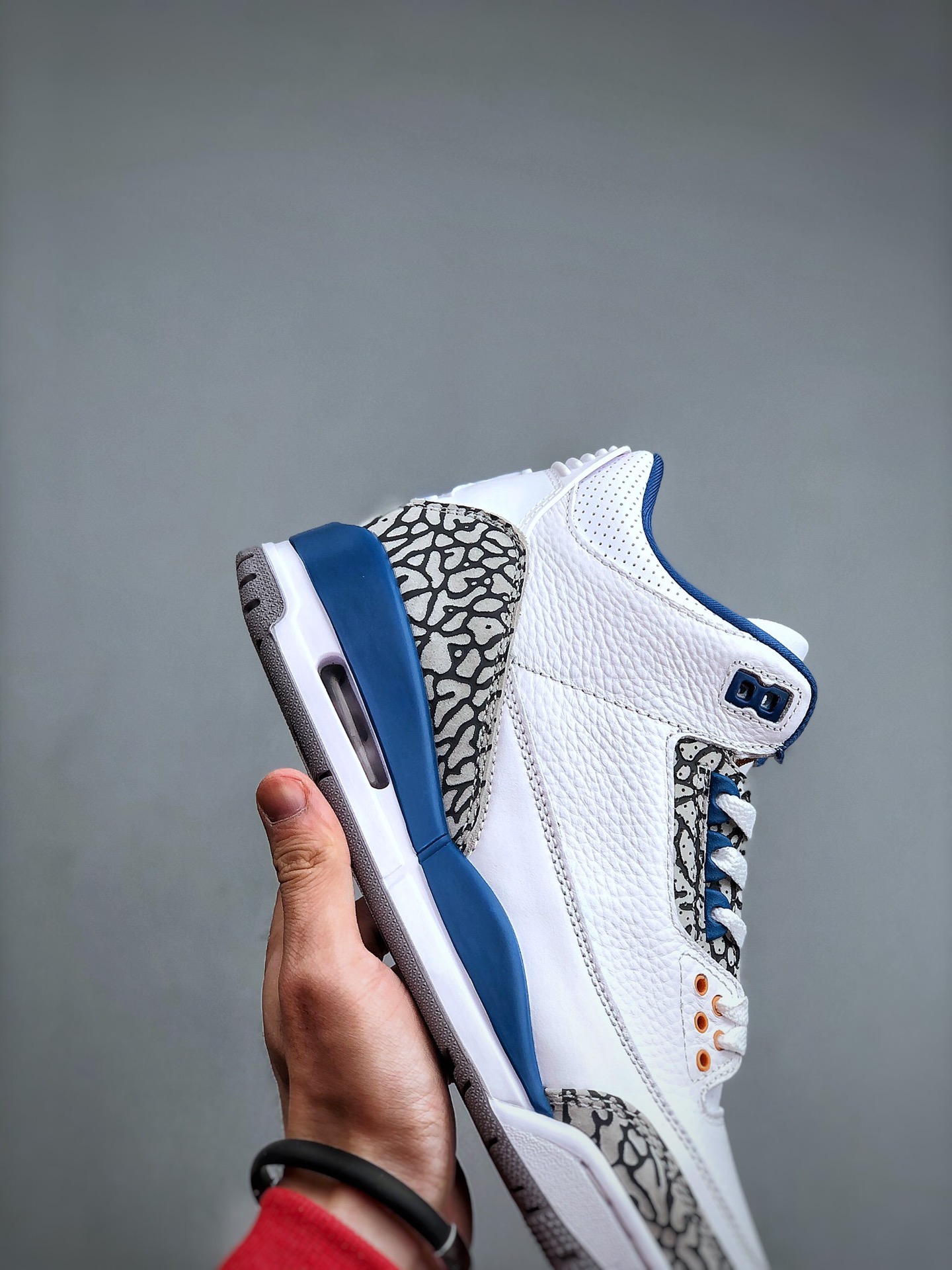 NIKE Air Jordan 3
